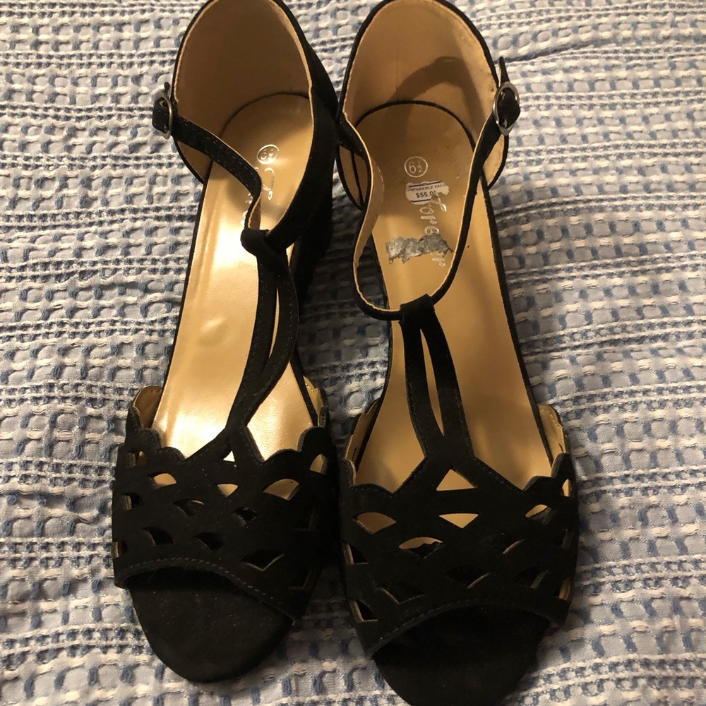 EUC Forever T-Strap Wedge Open Toe Sandal Style Blaze 14 2” Heel 6 1/2